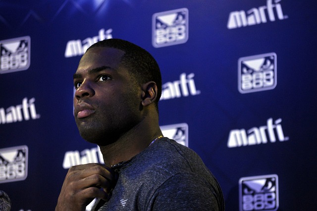 壓力下做出 壓力下做出